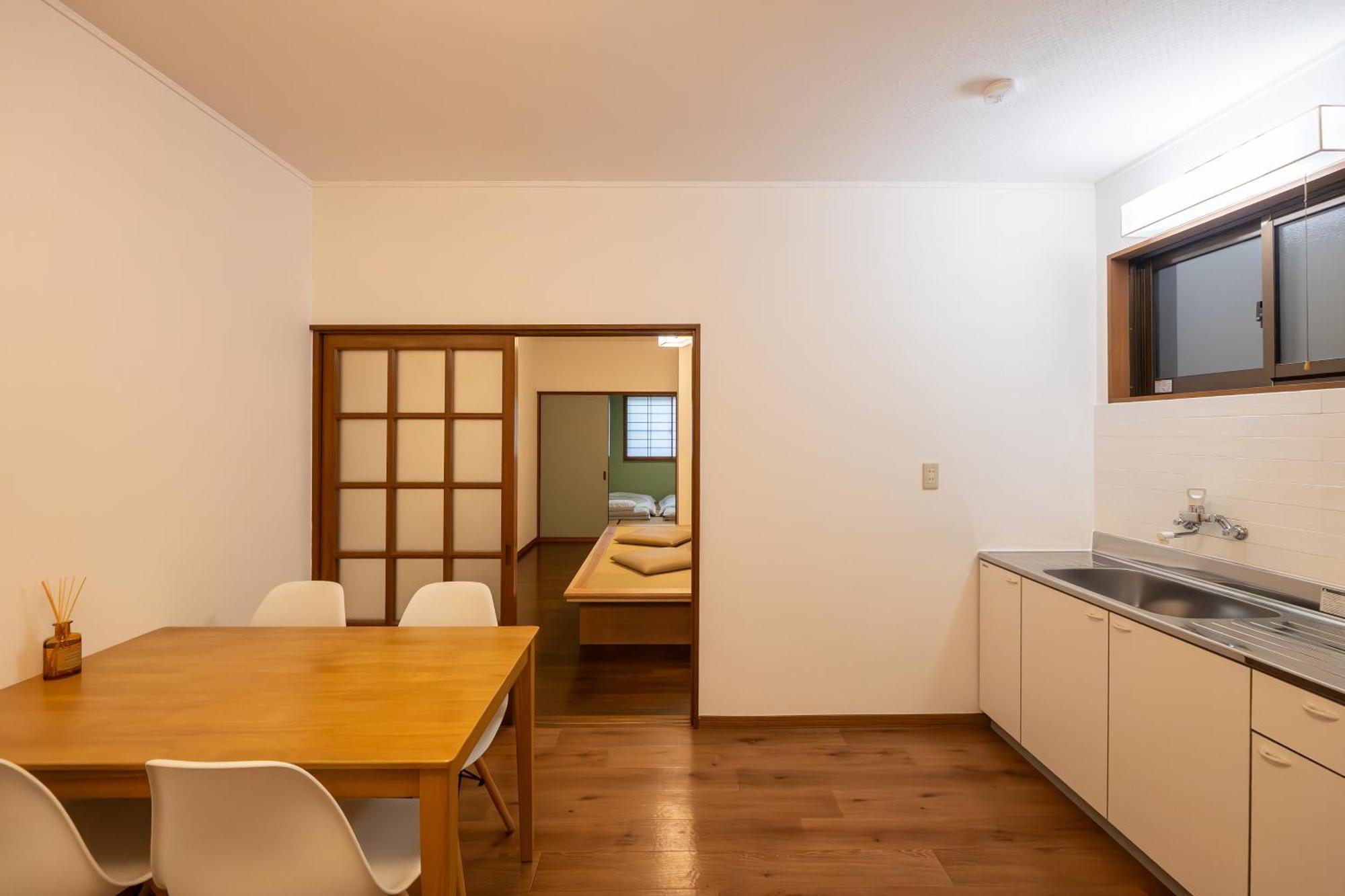 Sumica Apartments Нико Екстериор снимка